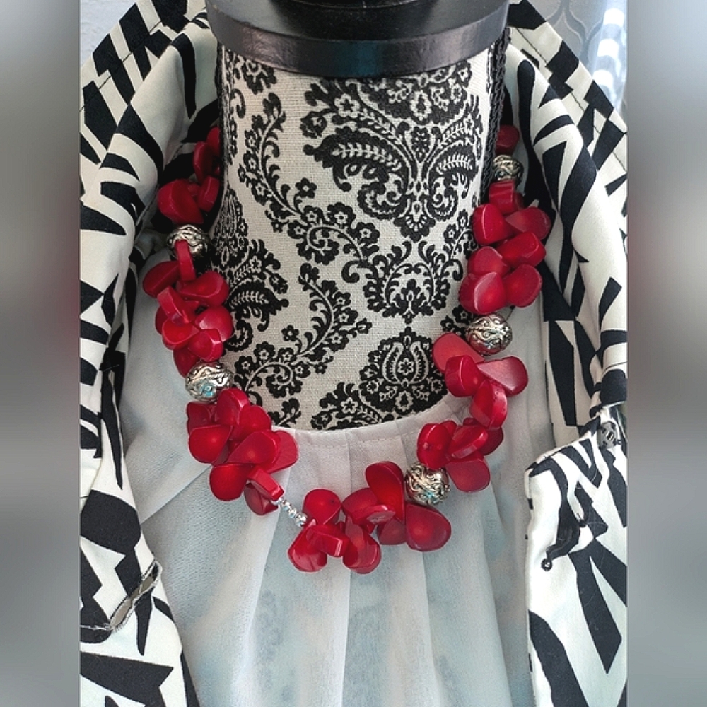 Red Statement Chunky Choker Statement Necklace - image 4